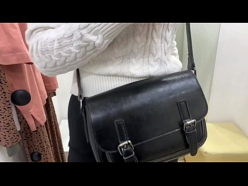 ❤️ Фитинг бөлмөсүндө жаш канчык FeralBerryди дилдо менен коомдук мастурбациялоо ❤️❌ Сонун порно бизде ky.javdoe.top ❌️